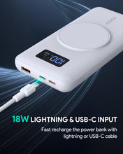 Load image into Gallery viewer, AUKEY PB-WL02i 10000MAH Magnetic Wireless Charging Power Bank