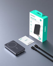Load image into Gallery viewer, AUKEY PB-MS01 MagLynk 6700mAh Magnetic Wireless Charging Power Bank